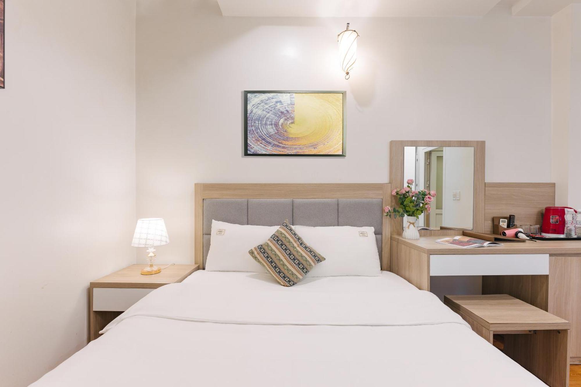 The Ky Moi Hotel And Spa - Ha Noi Center- Near Vincom Ba Trieu Hanoi Exterior photo