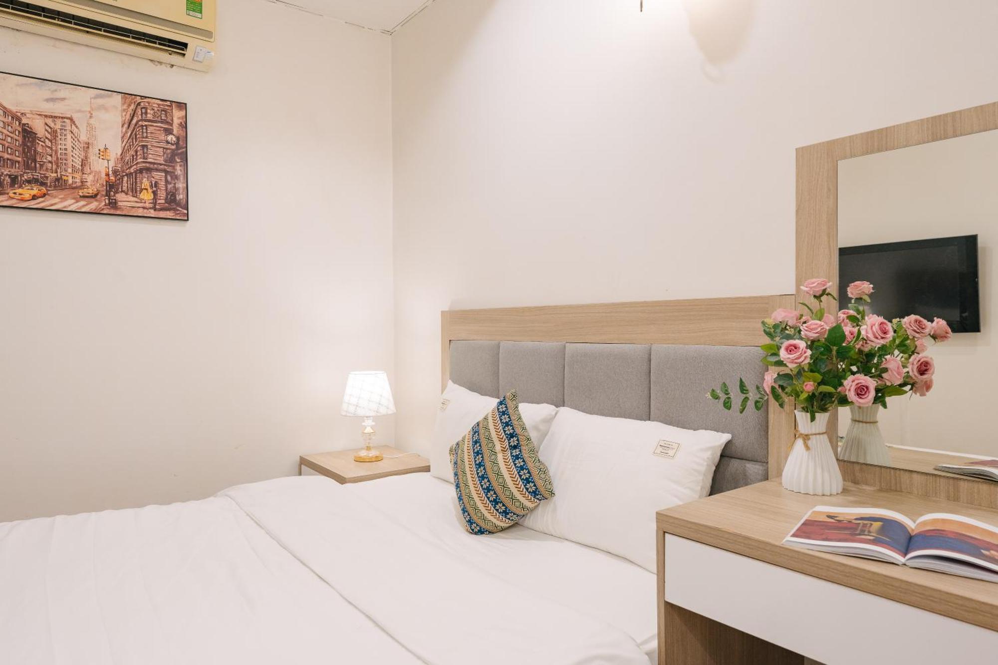 The Ky Moi Hotel And Spa - Ha Noi Center- Near Vincom Ba Trieu Hanoi Exterior photo